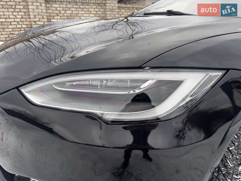 Ліфтбек Tesla Model S 2017 в Рівному фото 31 Ліфтбек Tesla Model S 2017 в Рівному