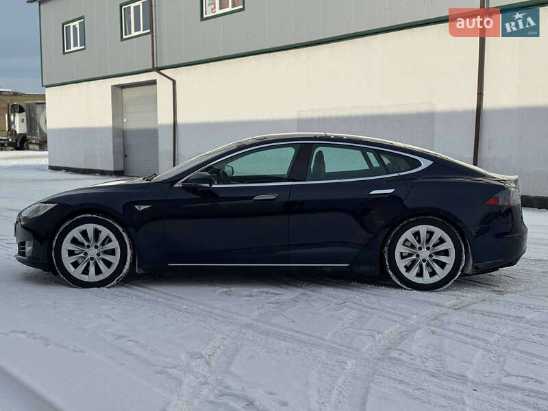 Ліфтбек Tesla Model S 2013 в Вінниці