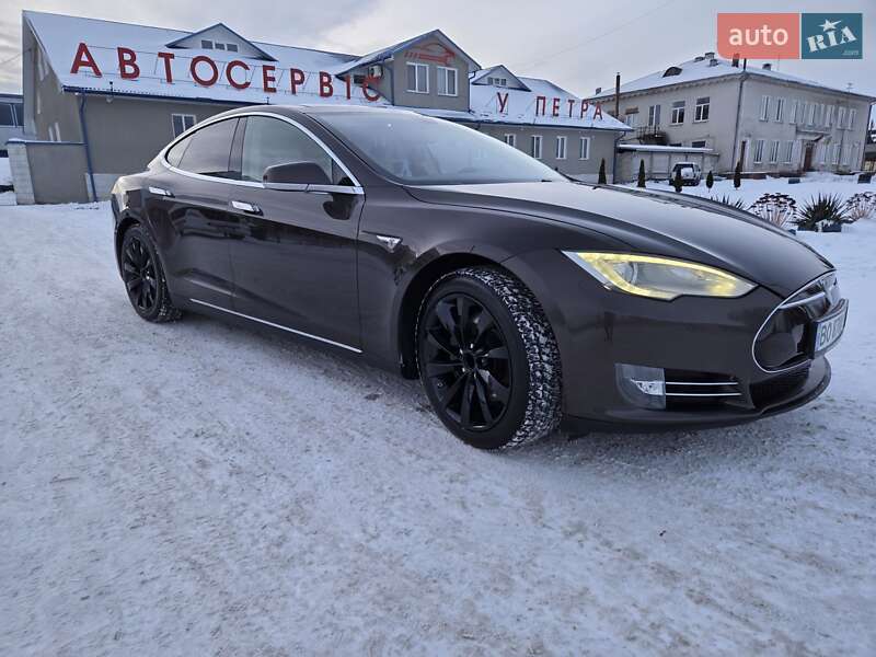 Лифтбек Tesla Model S 2014 в Теребовле фото 10 Лифтбек Tesla Model S 2014 в Теребовле