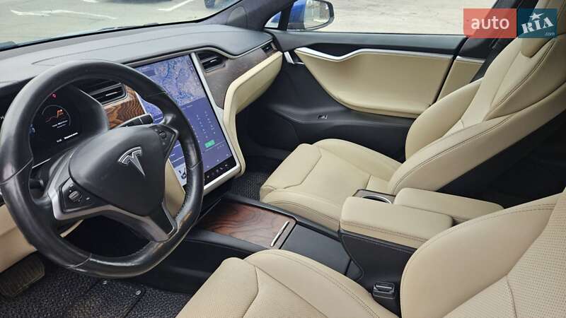 Лифтбек Tesla Model S 2019 в Харькове