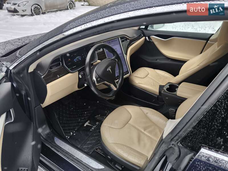 Лифтбек Tesla Model S 2015 в Харькове