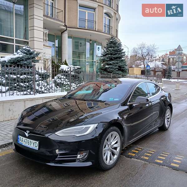Tesla Model S 2017