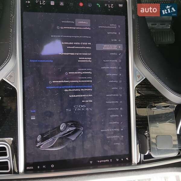 Ліфтбек Tesla Model S 2017 в Києві