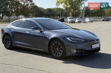 Лифтбек Tesla Model S 2020 в Днепре
