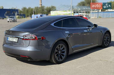 Лифтбек Tesla Model S 2020 в Днепре