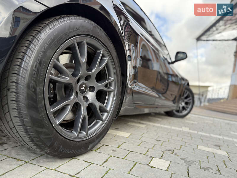 Лифтбек Tesla Model S 2024 в Дрогобыче