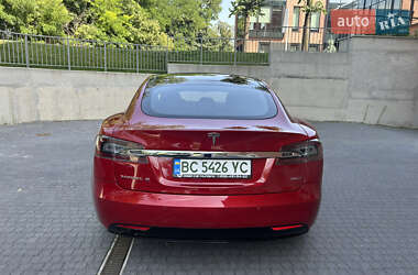 Лифтбек Tesla Model S 2016 в Львове