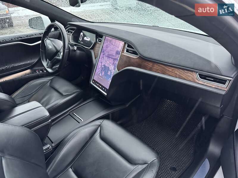 Ліфтбек Tesla Model S 2016 в Бучі фото 27 Ліфтбек Tesla Model S 2016 в Бучі