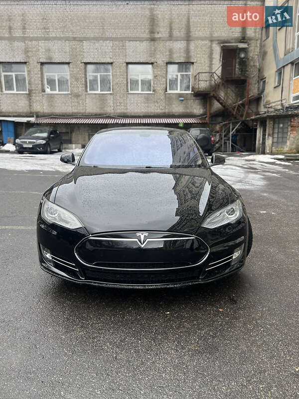 Лифтбек Tesla Model S 2014 в Харькове