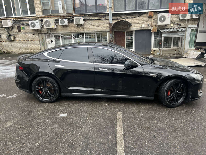 Лифтбек Tesla Model S 2014 в Харькове