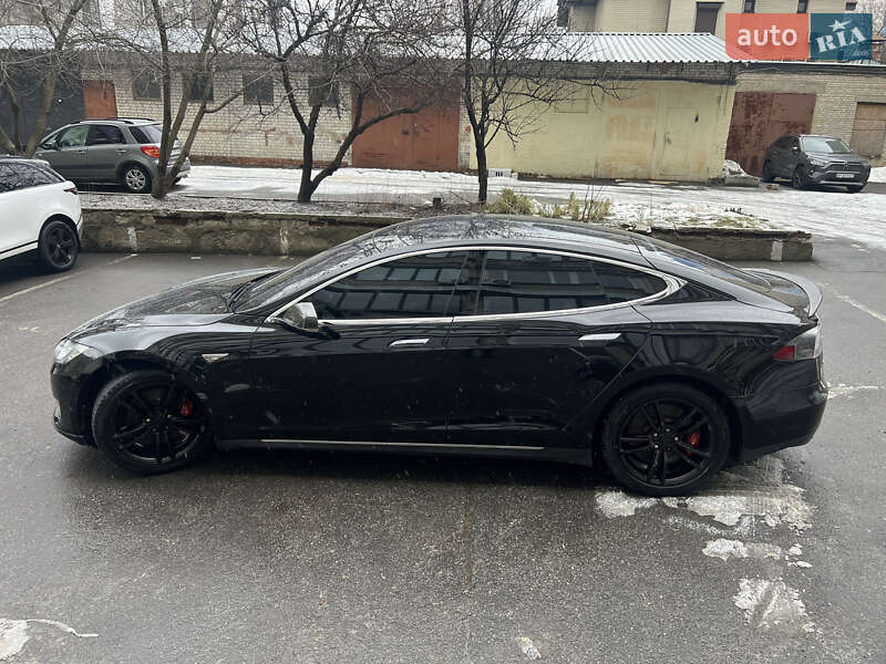 Лифтбек Tesla Model S 2014 в Харькове
