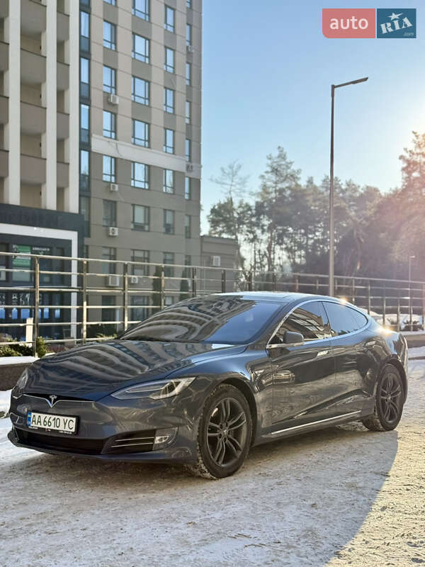 Лифтбек Tesla Model S 2016 в Киеве фото 2 Лифтбек Tesla Model S 2016 в Киеве
