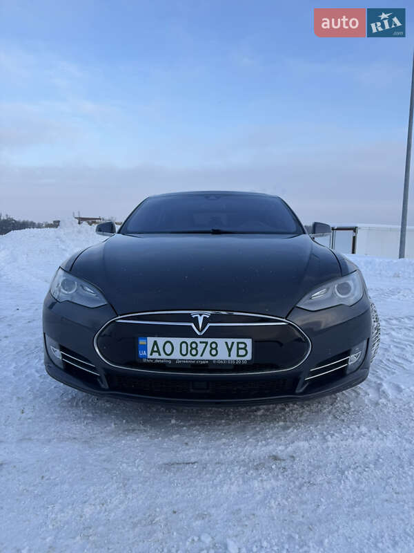 Лифтбек Tesla Model S 2015 в Львове фото 2 Лифтбек Tesla Model S 2015 в Львове