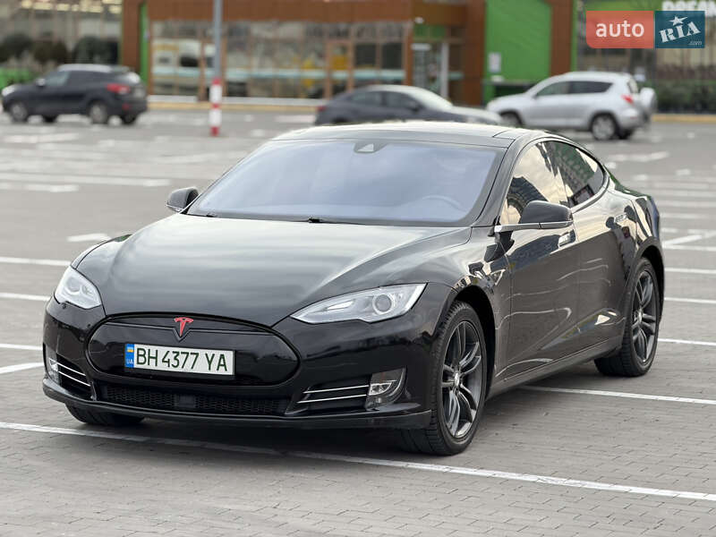 Лифтбек Tesla Model S 2015 в Одессе фото 14 Лифтбек Tesla Model S 2015 в Одессе