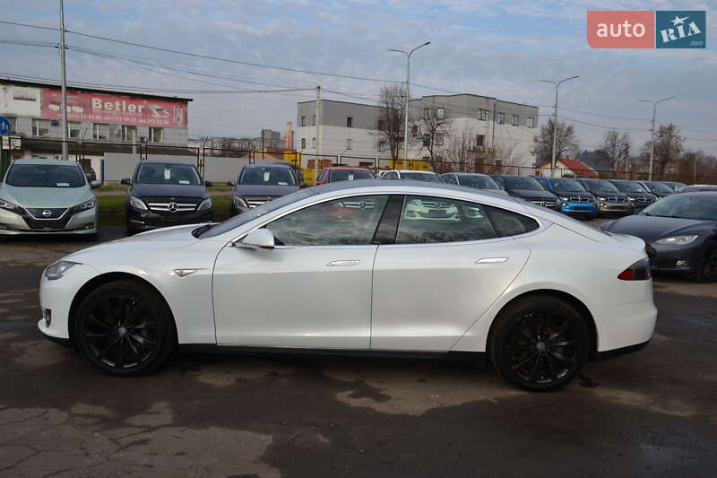 Лифтбек Tesla Model S 2014 в Луцке