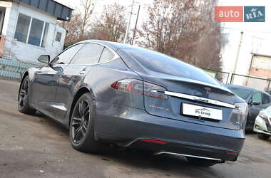 Лифтбек Tesla Model S 2015 в Луцке