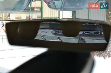 Лифтбек Tesla Model S 2015 в Луцке