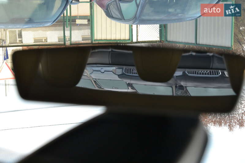 Лифтбек Tesla Model S 2012 в Луцке