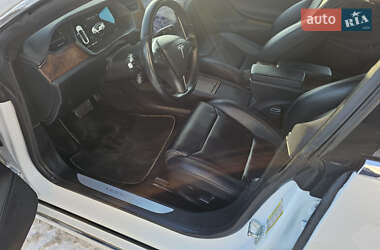 Лифтбек Tesla Model S 2019 в Хмельницком