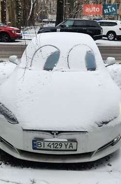 Ліфтбек Tesla Model S 2018 в Києві