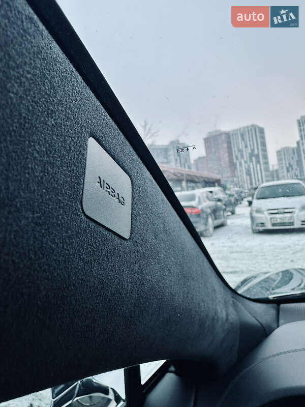 Лифтбек Tesla Model S 2020 в Киеве фото 19 Лифтбек Tesla Model S 2020 в Киеве