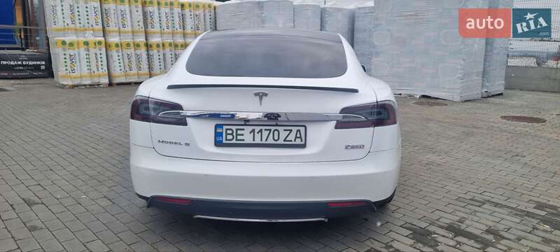 Лифтбек Tesla Model S 2014 в Николаеве