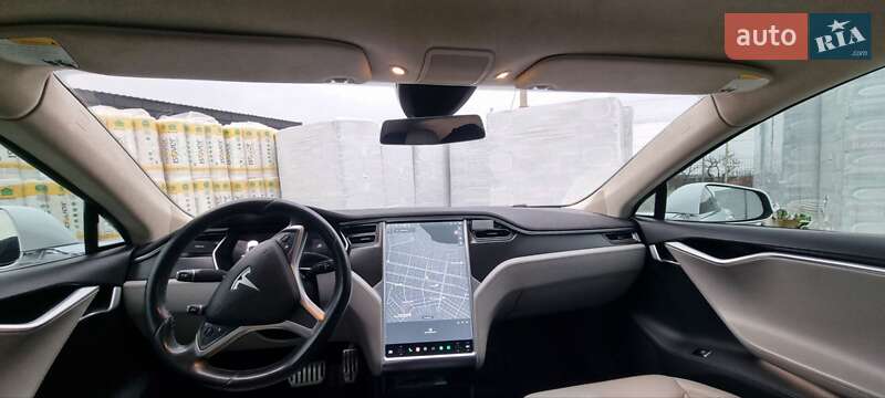 Лифтбек Tesla Model S 2014 в Николаеве