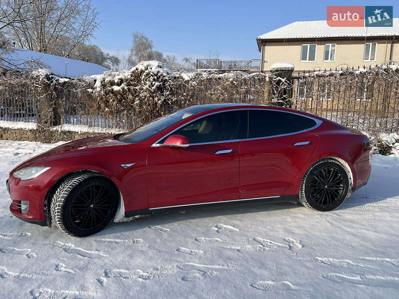 Лифтбек Tesla Model S 2015 в Белой Церкви фото 38 Лифтбек Tesla Model S 2015 в Белой Церкви
