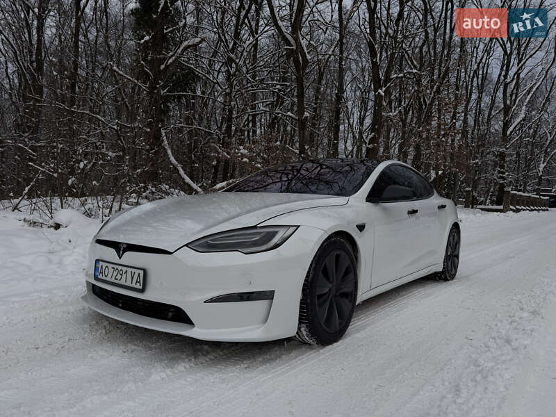 Лифтбек Tesla Model S 2021 в Ужгороде