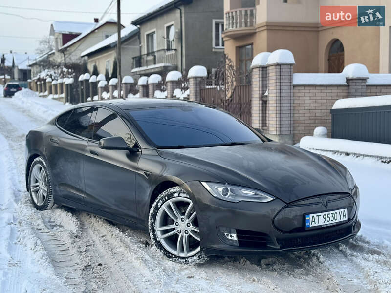 2014 Tesla Model-S, VIN 5YJSA3H12EFP32367:plate — фото 1 (autoria)