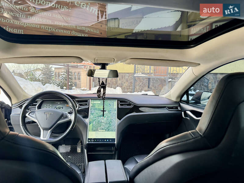 Лифтбек Tesla Model S 2014 в Ивано-Франковске