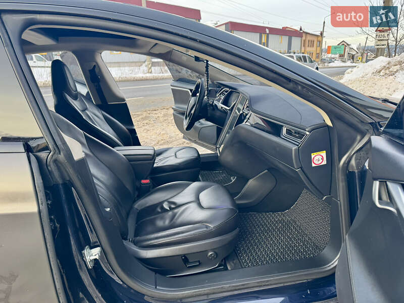 Лифтбек Tesla Model S 2014 в Ивано-Франковске