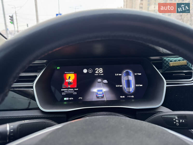 Лифтбек Tesla Model S 2015 в Киеве фото 2 Лифтбек Tesla Model S 2015 в Киеве