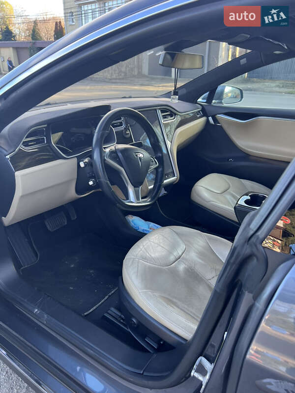 Лифтбек Tesla Model S 2014 в Одессе