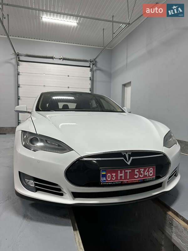 Лифтбек Tesla Model S 2015 в Миргороде фото 17 Лифтбек Tesla Model S 2015 в Миргороде