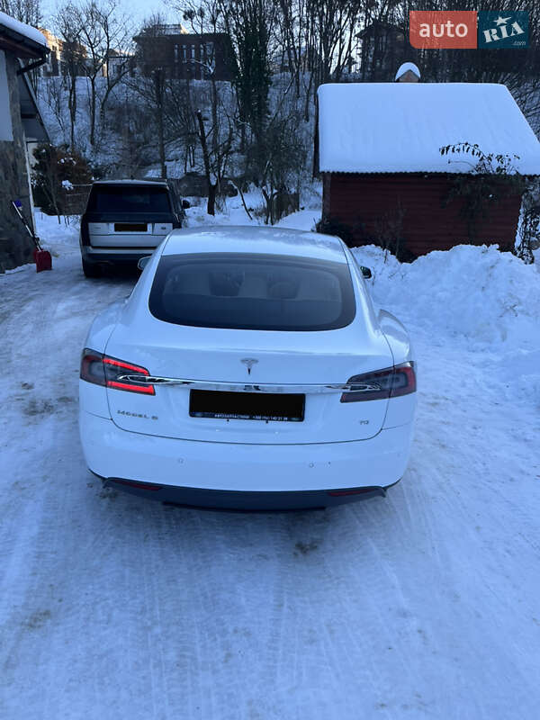 Лифтбек Tesla Model S 2016 в Львове фото 4 Лифтбек Tesla Model S 2016 в Львове