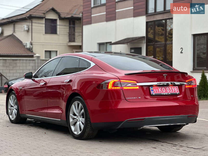 Лифтбек Tesla Model S 2015 в Одессе