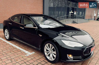 Лифтбек Tesla Model S 2015 в Одессе