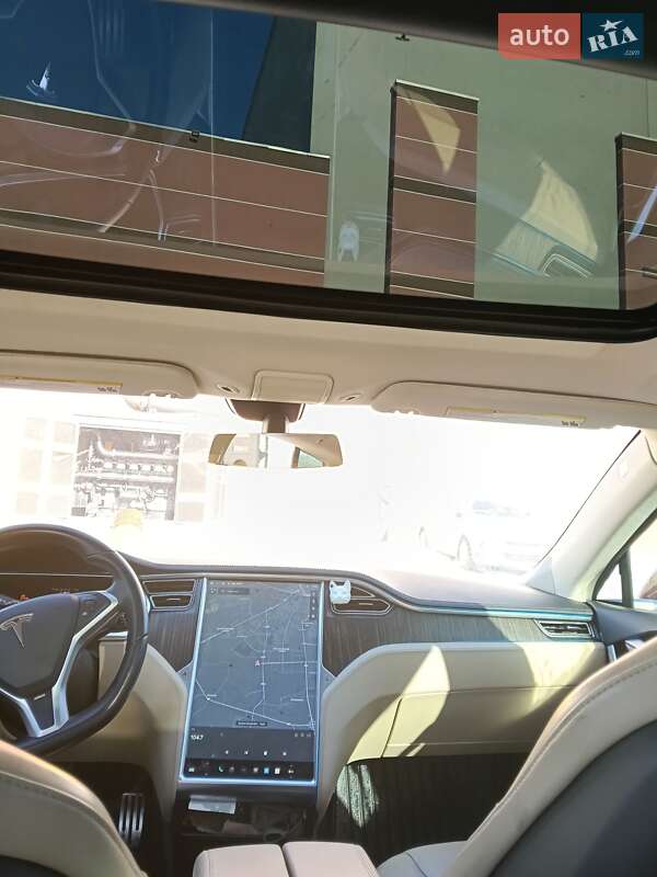 Лифтбек Tesla Model S 2013 в Львове фото 13 Лифтбек Tesla Model S 2013 в Львове