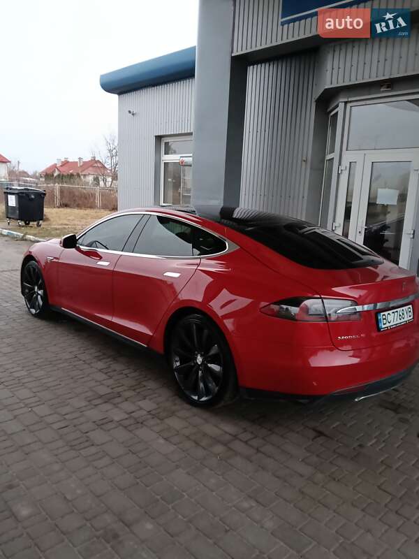 Лифтбек Tesla Model S 2013 в Львове фото 3 Лифтбек Tesla Model S 2013 в Львове