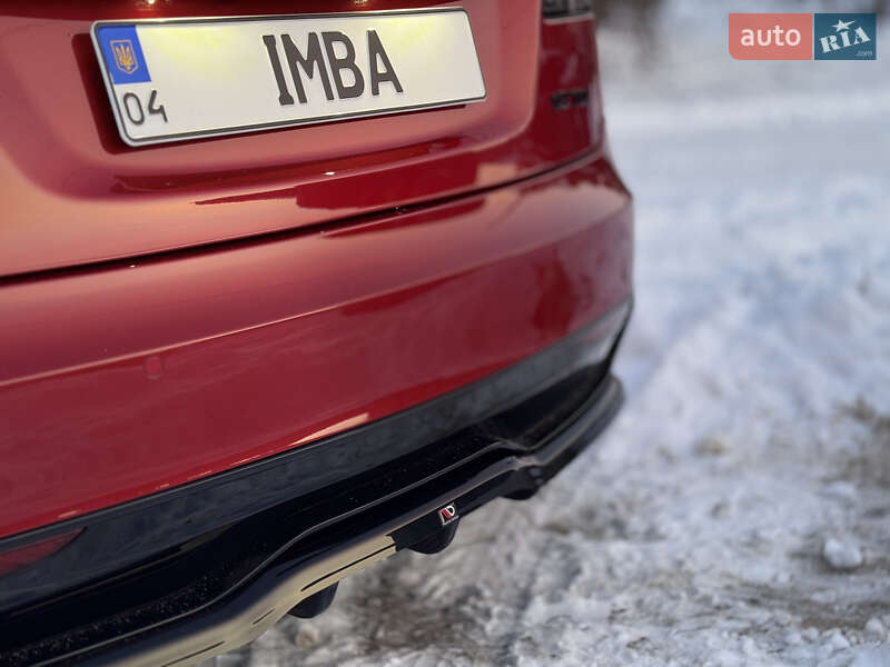 Лифтбек Tesla Model S 2022 в Днепре