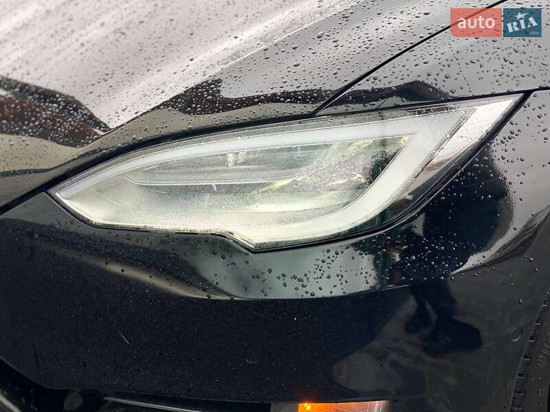 Лифтбек Tesla Model S 2019 в Киеве фото 17 Лифтбек Tesla Model S 2019 в Киеве