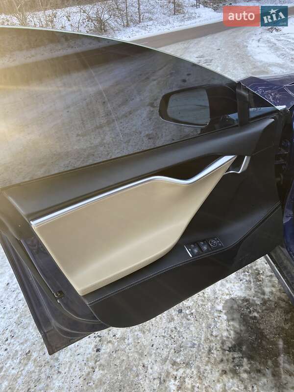 Ліфтбек Tesla Model S 2016 в Миргороді фото 22 Ліфтбек Tesla Model S 2016 в Миргороді
