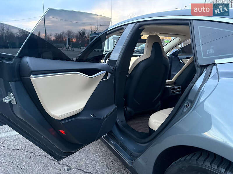 Ліфтбек Tesla Model S 2013 в Києві фото 19 Ліфтбек Tesla Model S 2013 в Києві