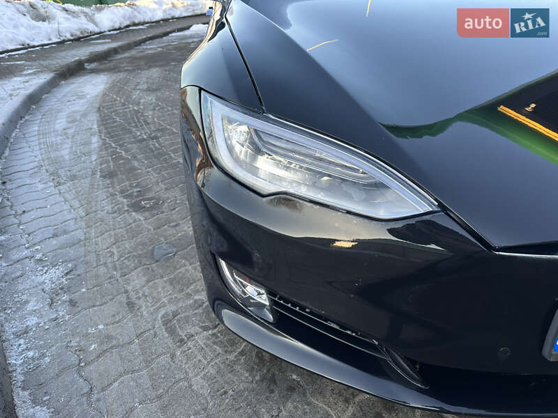 Лифтбек Tesla Model S 2016 в Долине фото 4 Лифтбек Tesla Model S 2016 в Долине
