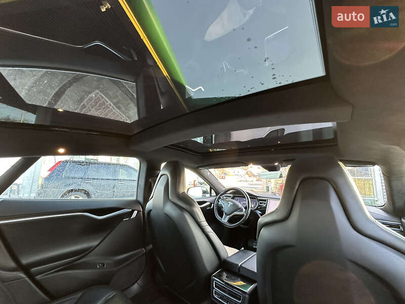 Лифтбек Tesla Model S 2016 в Долине фото 11 Лифтбек Tesla Model S 2016 в Долине