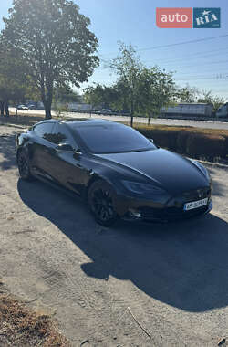 Лифтбек Tesla Model S 2016 в Днепре