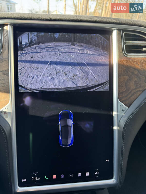 Лифтбек Tesla Model S 2016 в Киеве