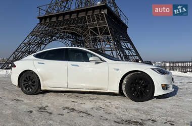 Лифтбек Tesla Model S 2016 в Харькове