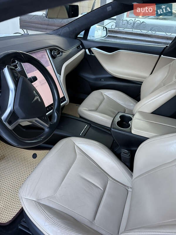 Лифтбек Tesla Model S 2016 в Харькове